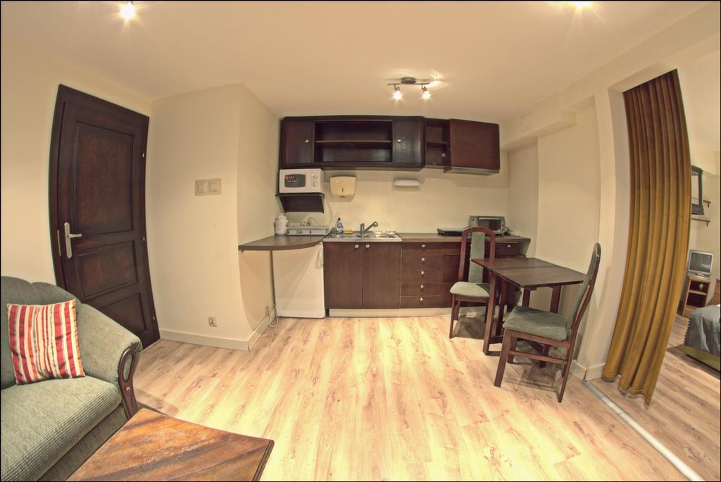 Apartament Biala Magnolia Appartement Wrocław Buitenkant foto